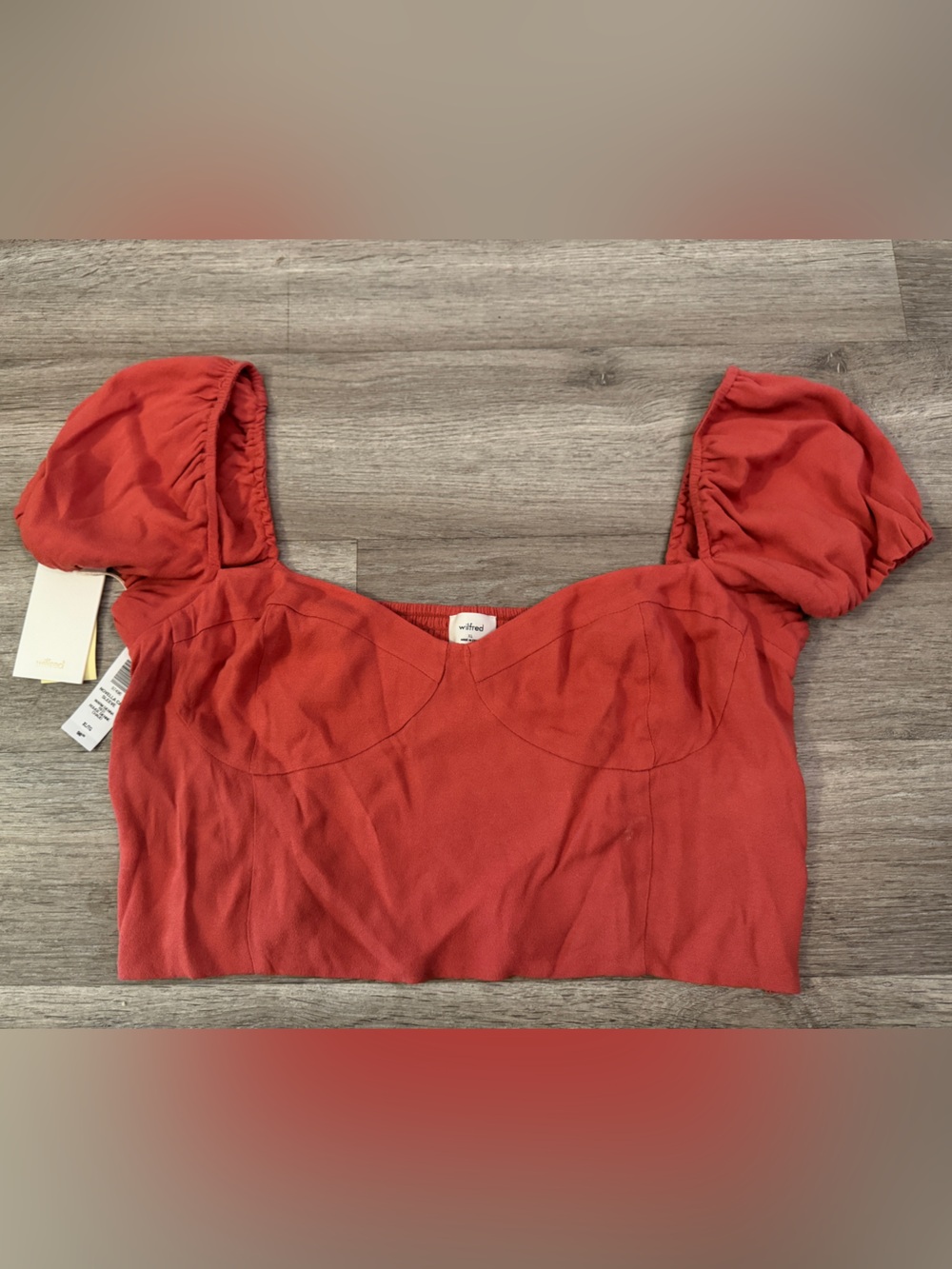 Aritzia’s Wilfred Novella Cap Sleeve Crop Blouse